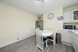 Alexandra Road East Spital